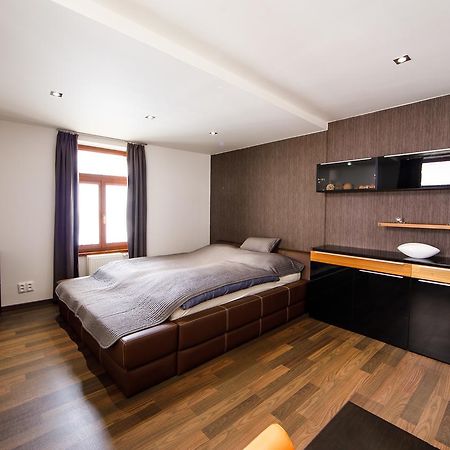 Aplend City Apartments Na Vrsku Bratislava Exterior photo